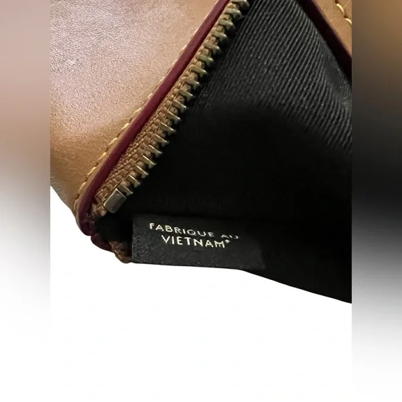 Disney x Coach Limited Edition Mickey Mouse Corner Zip Wristlet - Style F59528 - Picture 4 of 6